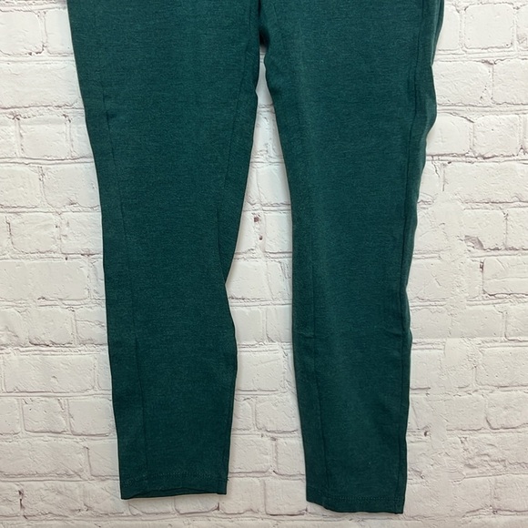 LOFT Outlet Green Leggings - Picture 3 of 13